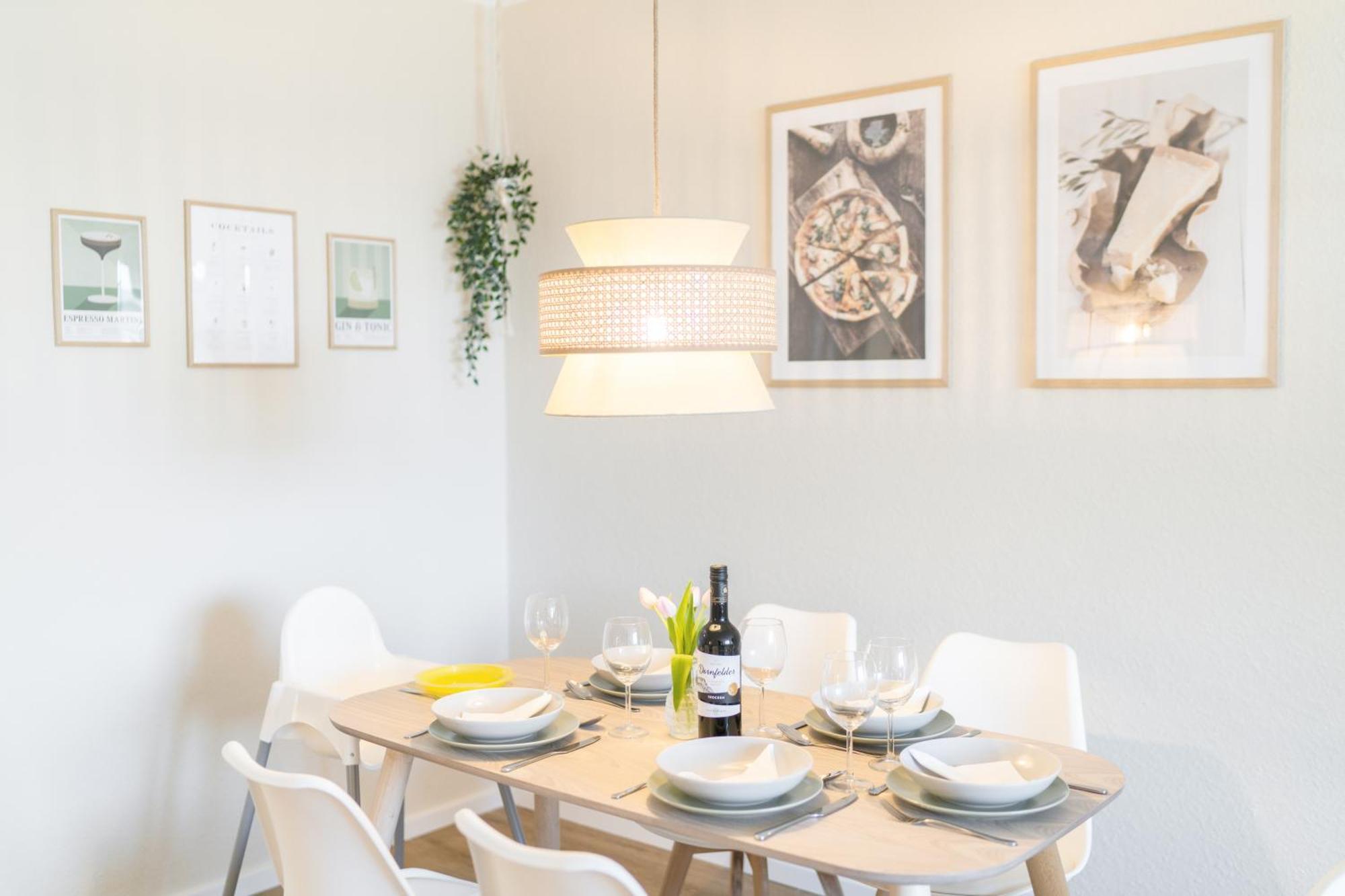 Wolfsburg Innenstadt - Happyhome - Direkt In Der Porschestrasse, 5 Personen & Kind, 3 Zimmer Exteriör bild