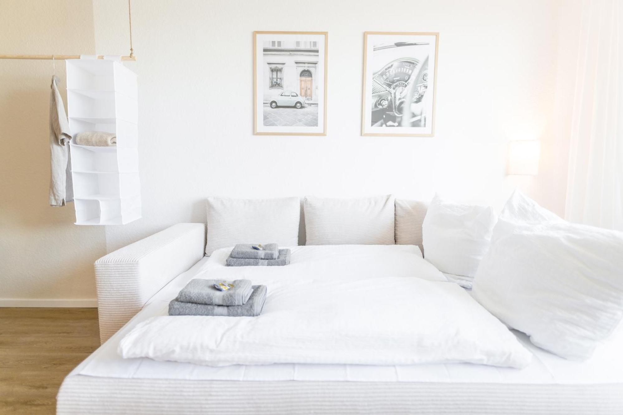 Wolfsburg Innenstadt - Happyhome - Direkt In Der Porschestrasse, 5 Personen & Kind, 3 Zimmer Exteriör bild